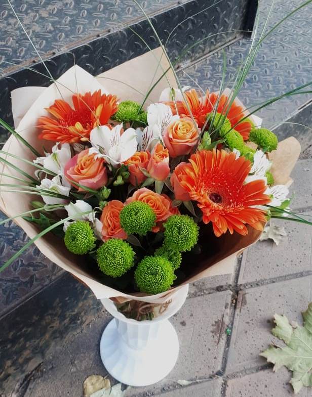 Букет цветов из: Герберы, Хризантемы, Альстромерии и Розы в Гагино