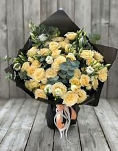 Букет цветов из:  Розы и Лизиантусы в Гагино