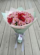 Букет цветов из:  Альстромерии в Гагино