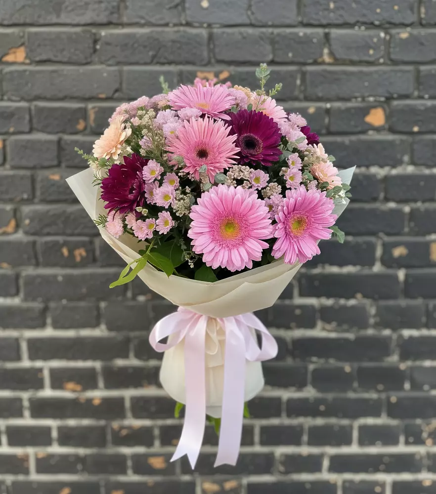 Букет цветов из: Герберы и Хризантемы в Гагино