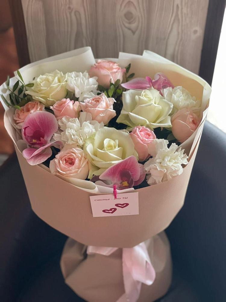 Букет цветов из: Орхидеи, Розы и Гвоздики в Гагино