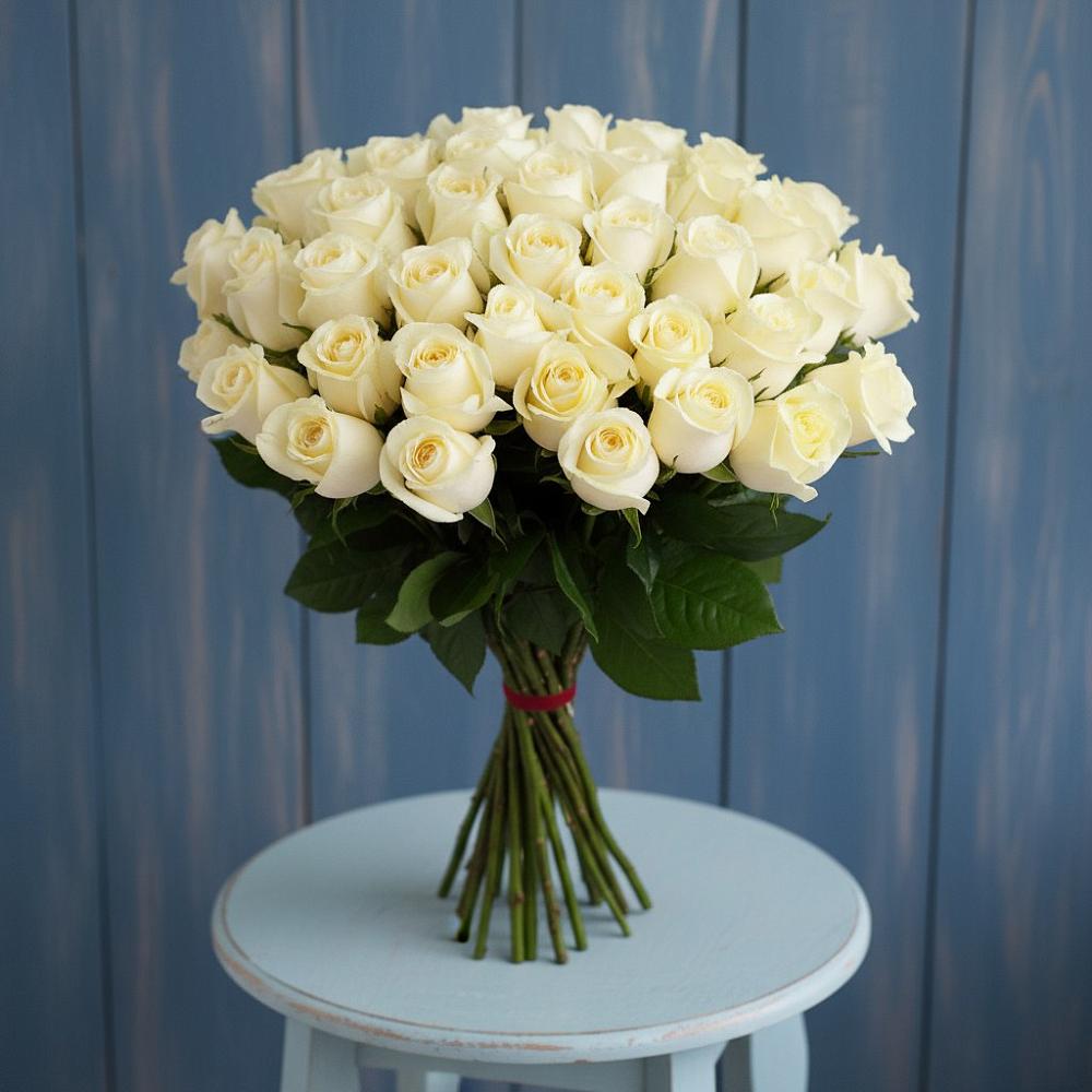 Букет 51 Белая роза Эдлесс Лав в Гагино