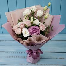 Букет цветов из:  Розы и Лизиантусы в Гагино