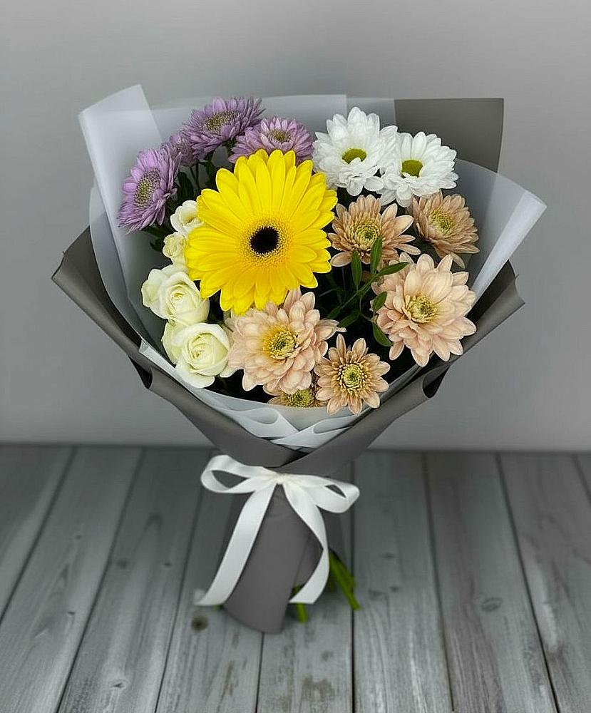 Букет цветов из: Розы, Герберы и Хризантемы в Гагино