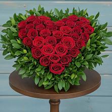 Цветочная композиция из Розы в виде сердца в Гагино