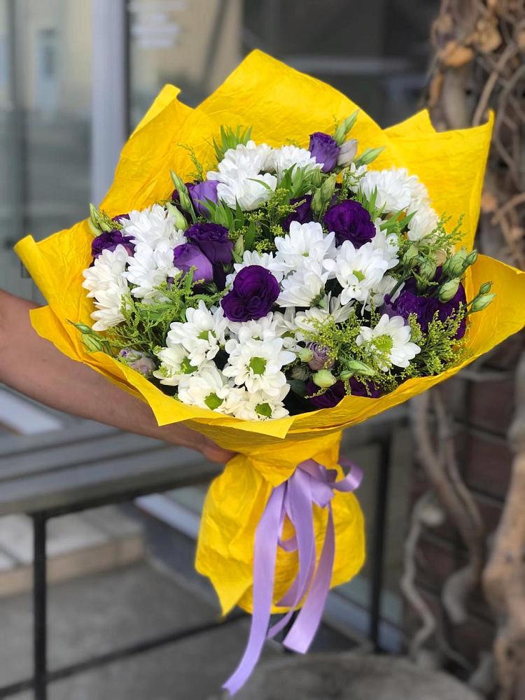 Букет цветов из: Ирисы, Хризантемы и Ромашки в Гагино