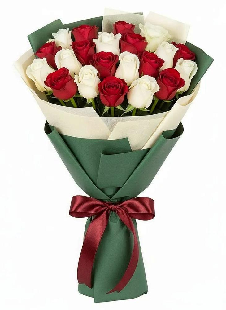 Букет Микс из красных и белых роз в Гагино