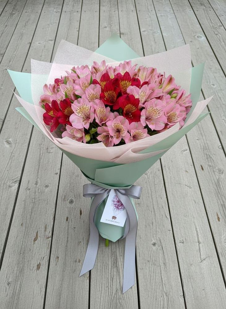 Букет цветов из: Альстромерии в Гагино