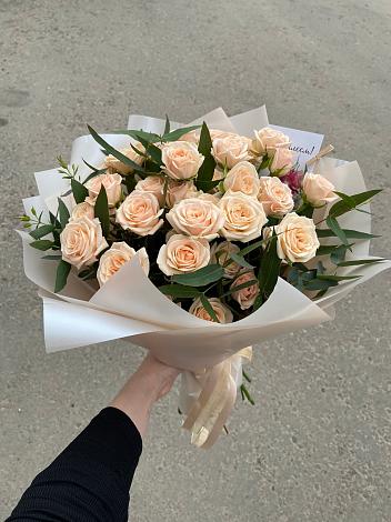 Букет Кремовые розы Латте в Гагино
