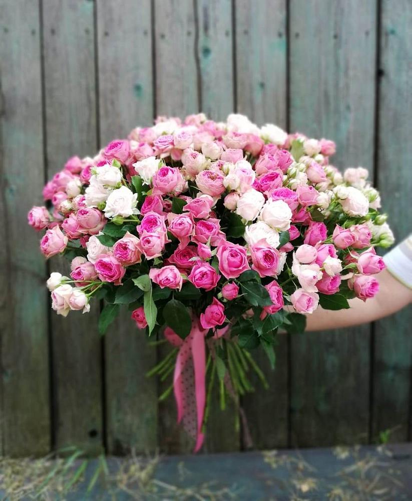 Букет Розовые кустовые розы Натали и Лав Лидия в Гагино