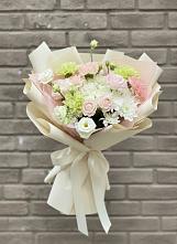 Букет цветов из:  Гвоздики, Розы, Лизиантусы и Хризантемы в Гагино