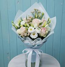 Букет цветов из:  Розы и Лизиантусы в Гагино
