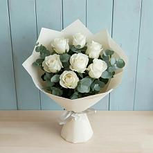 Букет Белые розы в Эвкалипте в Гагино
