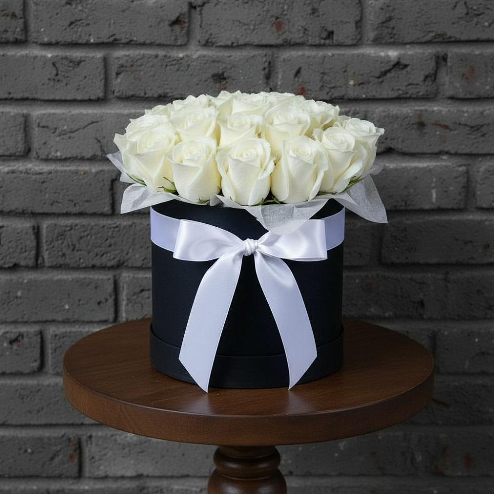 Цветочная композиция из Розы в шляпной коробке в Гагино