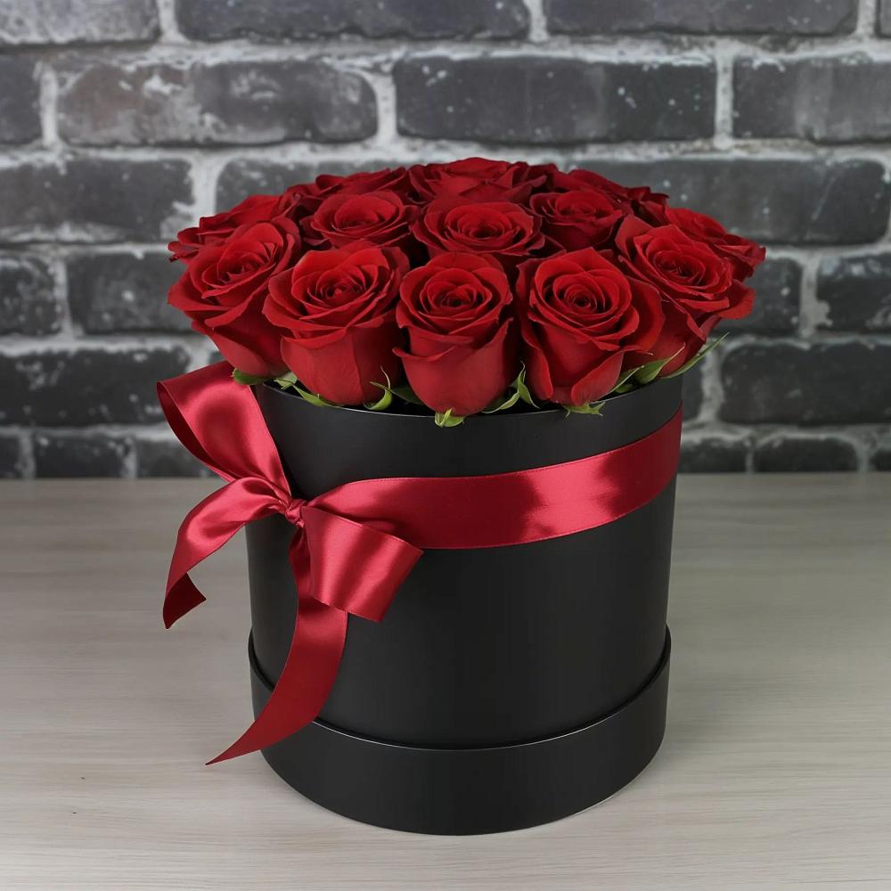 Цветочная композиция из Розы в шляпной коробке в Гагино