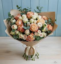 Букет цветов из:  Альстромерии и Розы в Гагино