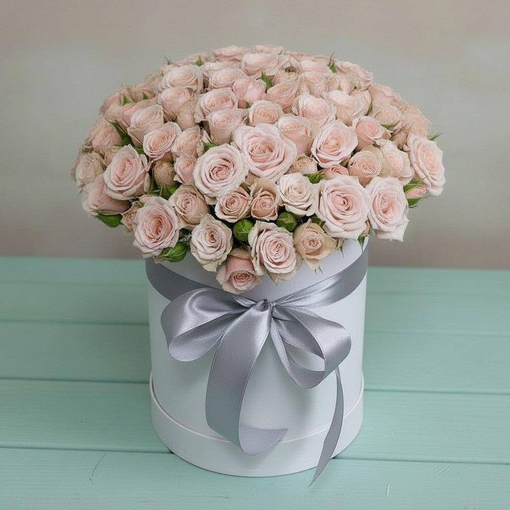 Цветочная композиция из Розы в шляпной коробке в Гагино